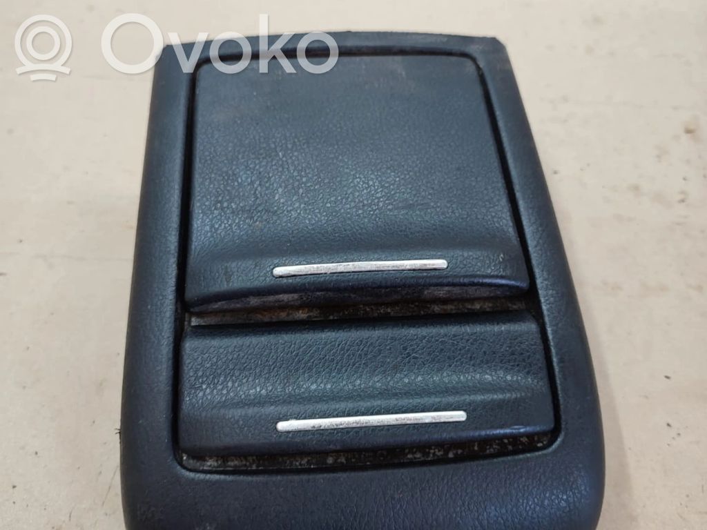 Subaru Legacy Mukiteline takana 