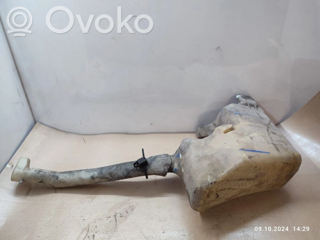 Zbiornik płynu do spryskiwaczy szyby przedniej / czołowej   8200207532
