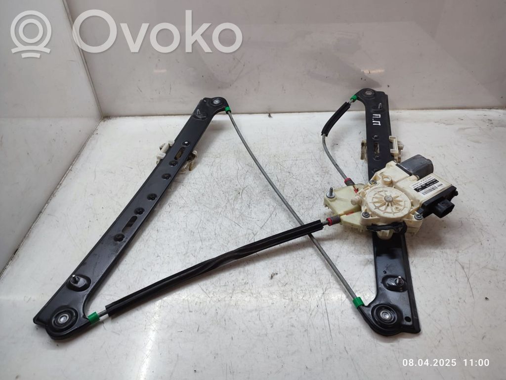BMW X3 E83 Front door window regulator with motor 