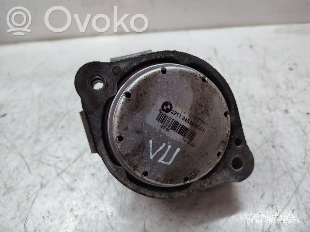 BMW X3 E83 Engine mount bracket 