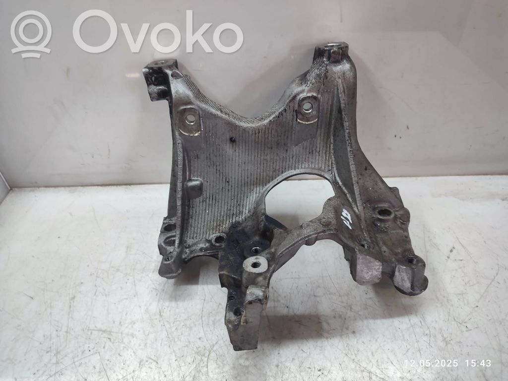 Audi A4 S4 B9 Engine mounting bracket 