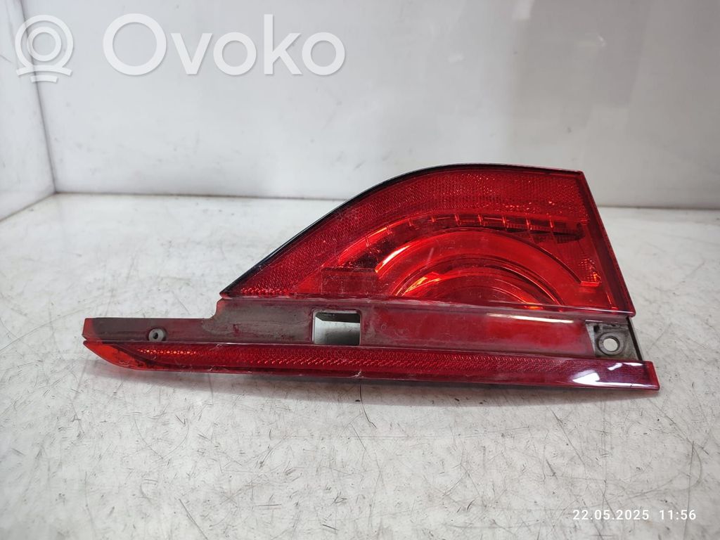 Jaguar XF X260 Lampy tylnej klapy bagażnika 