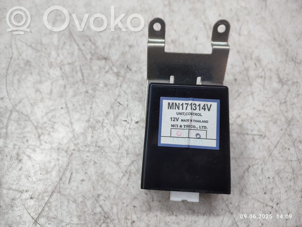 Mitsubishi L200 Other control units/modules 