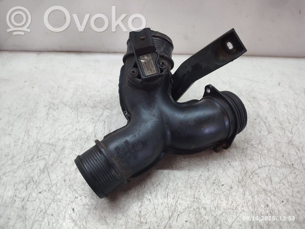 Audi Q7 4L Wąż / Rura intercoolera 