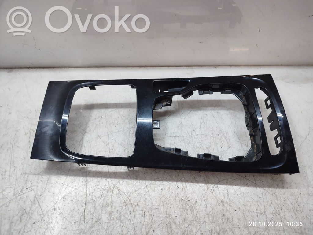 Opel Insignia B Ramka drążka zmiany biegów 