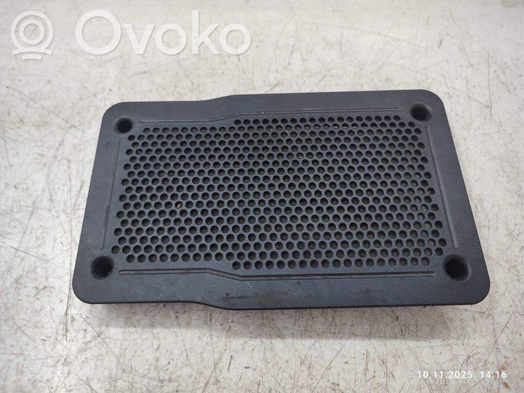 BMW X6 E71 Subwoofer grill/trim 