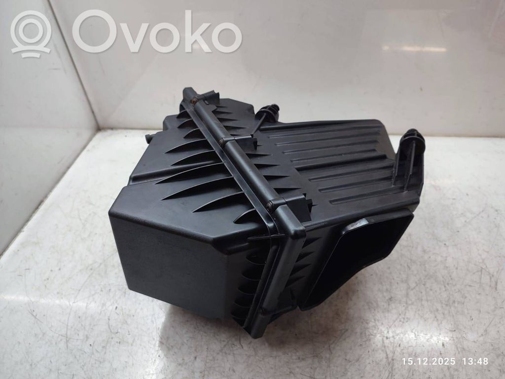 Land Rover Discovery Sport Air filter box 