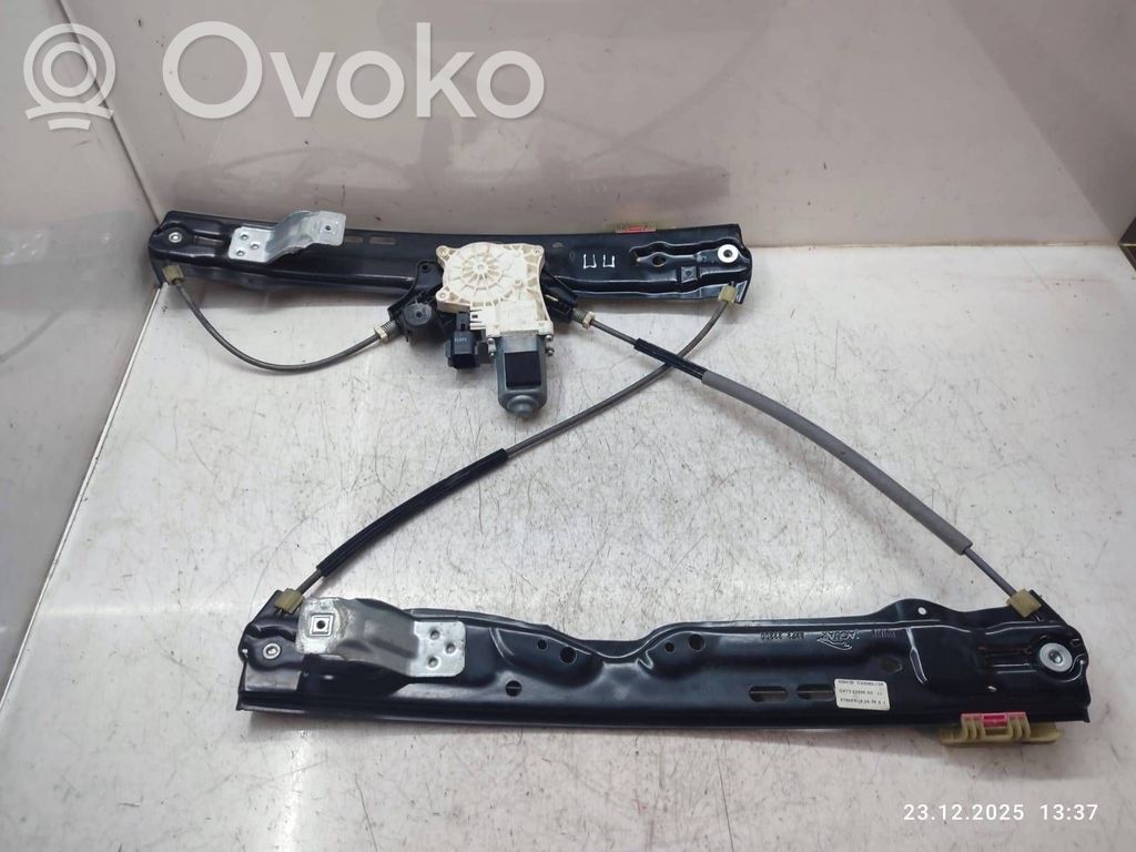 Jaguar XE Elektryczny podnośnik szyby drzwi przednich 