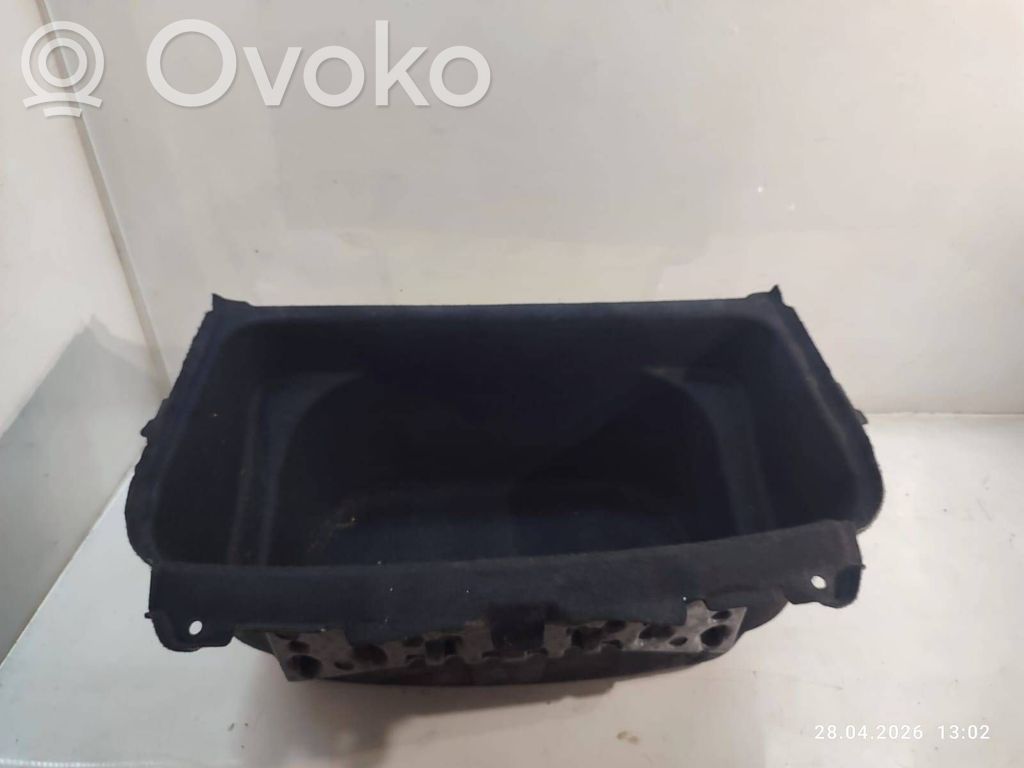Tesla Model Y Daiktadėžė bagažinėje 