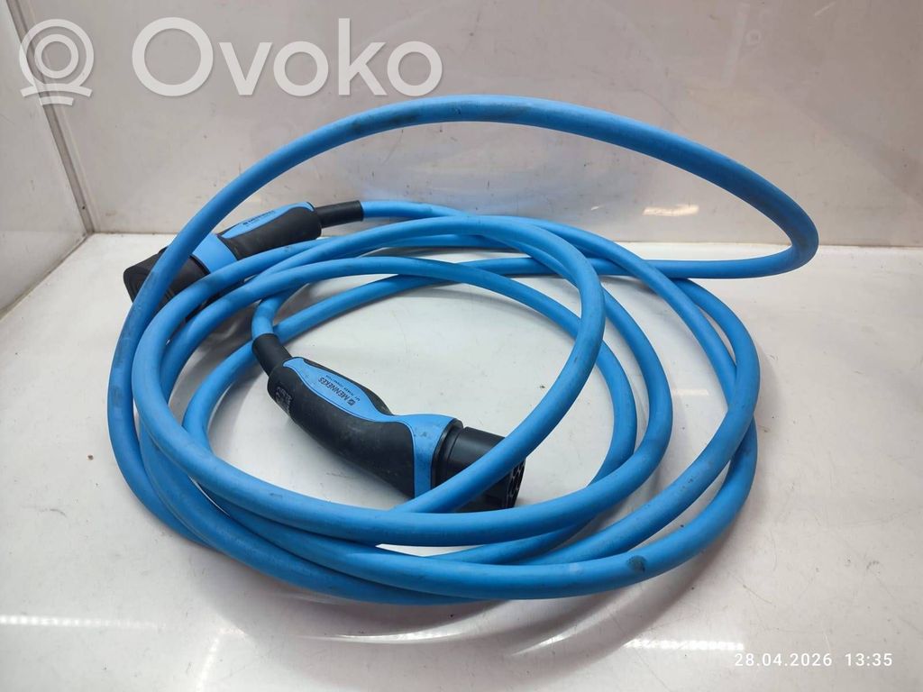 Tesla Model Y Ladekabel für Elektroautos 