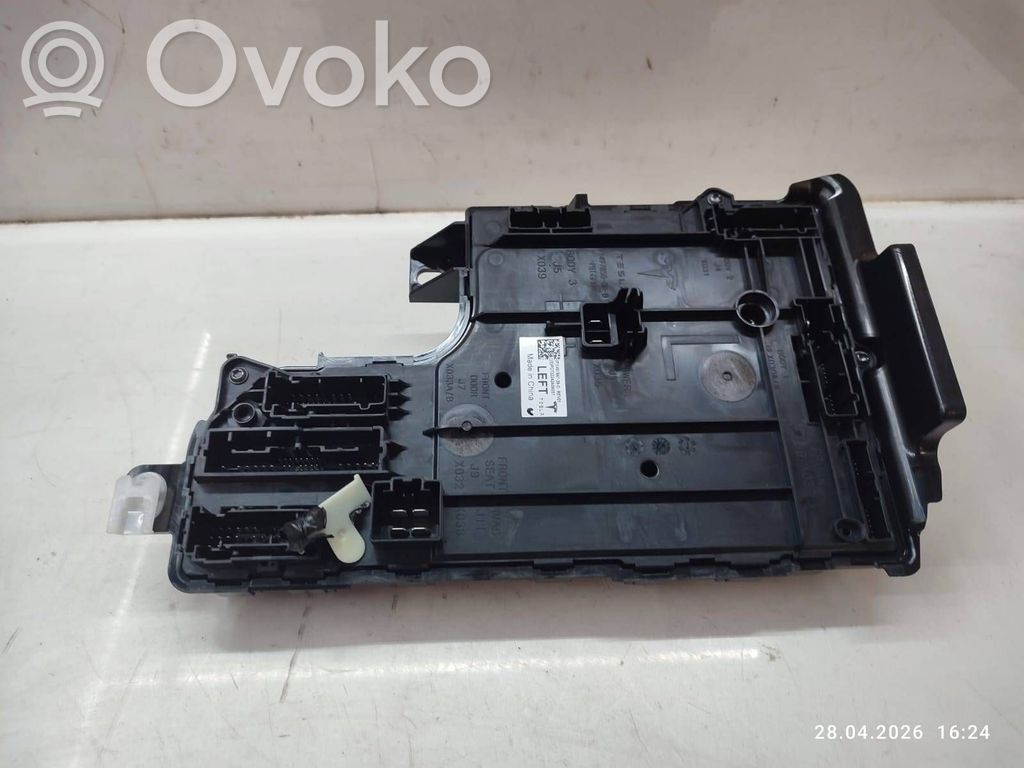 Tesla Model Y Central body control module 