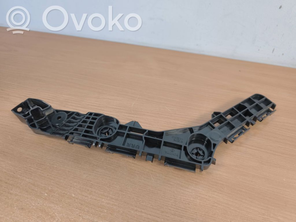 Toyota Corolla Cross Uchwyt / Mocowanie zderzaka tylnego 