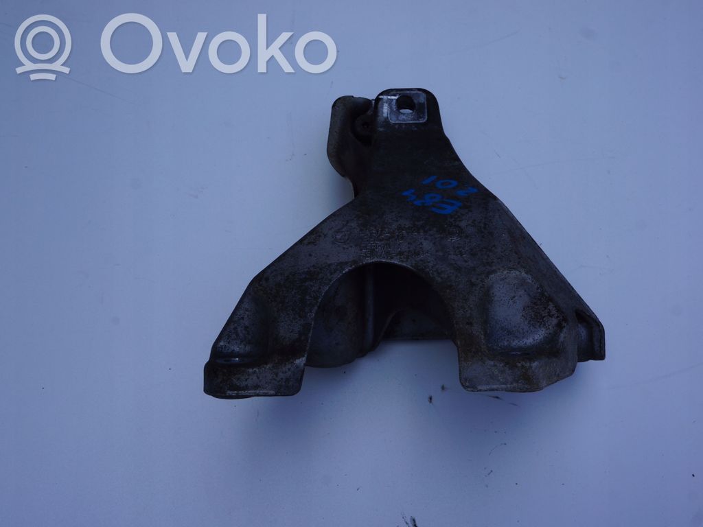BMW X1 E84 Engine mounting bracket 