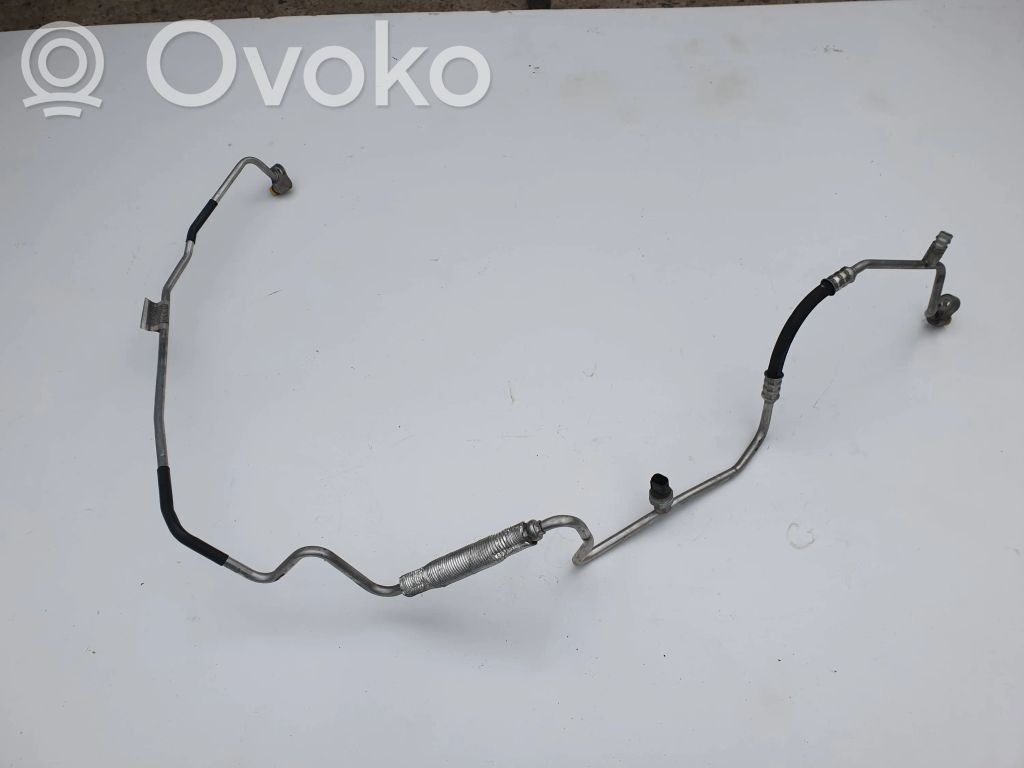 BMW M3 e92 Ilmastointilaitteen putki (A/C) 
