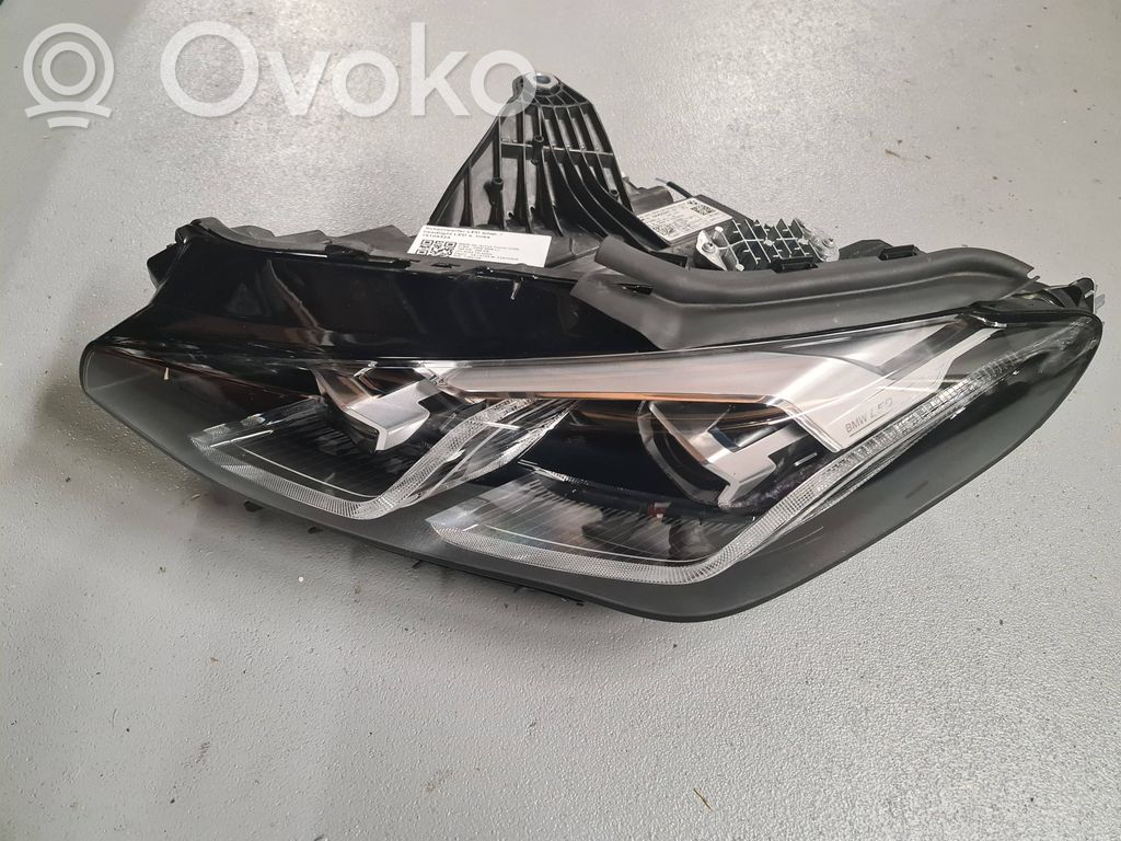 BMW 2 Active Tourer U06 Lampa przednia 