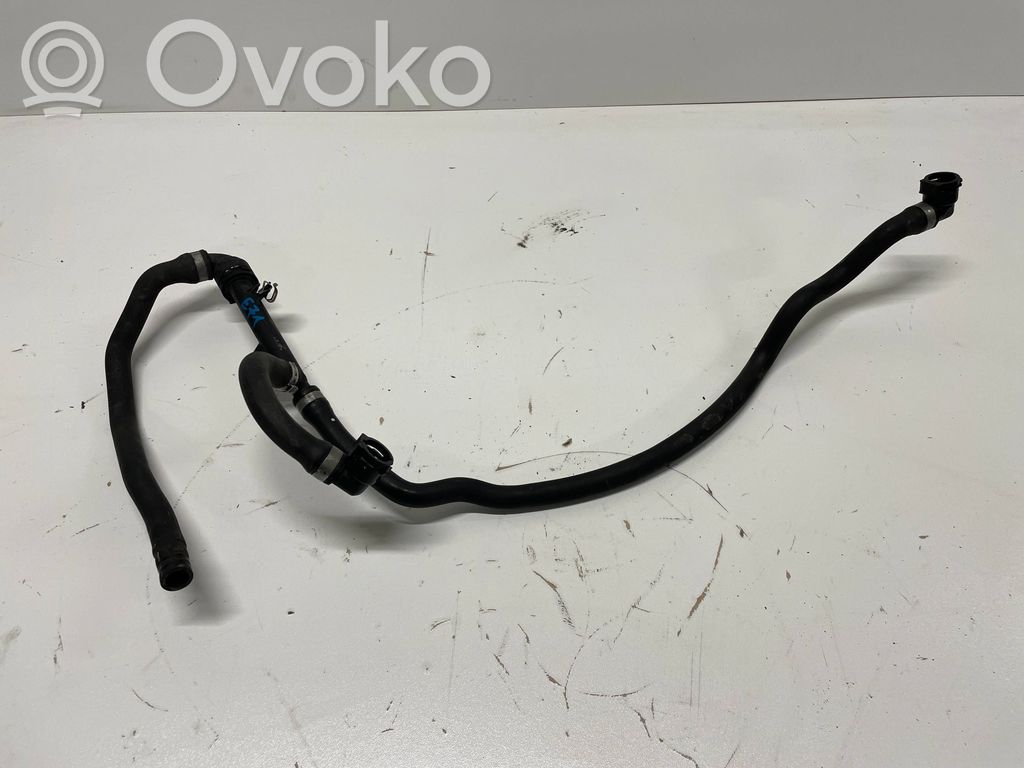 Engine coolant pipe/hose   7576381