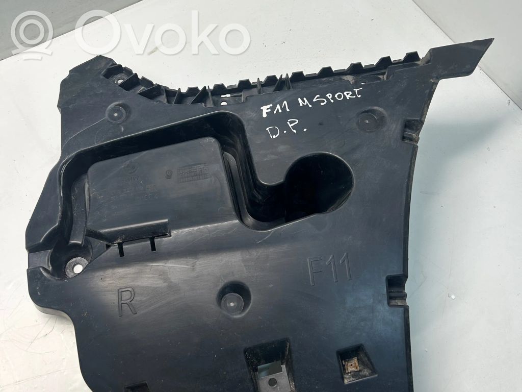 BMW 5 F10 F11 Mocowanie narożnika zderzaka tylnego 