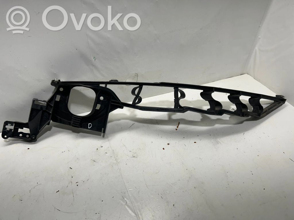 Fender mounting bracket