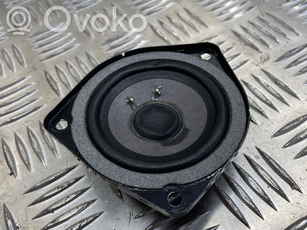 Porsche Cayenne (92A) Front door speaker 
