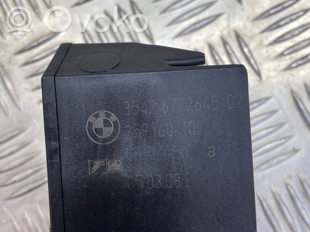 Akceleratoriaus pedalas   6772645,25916010,050308