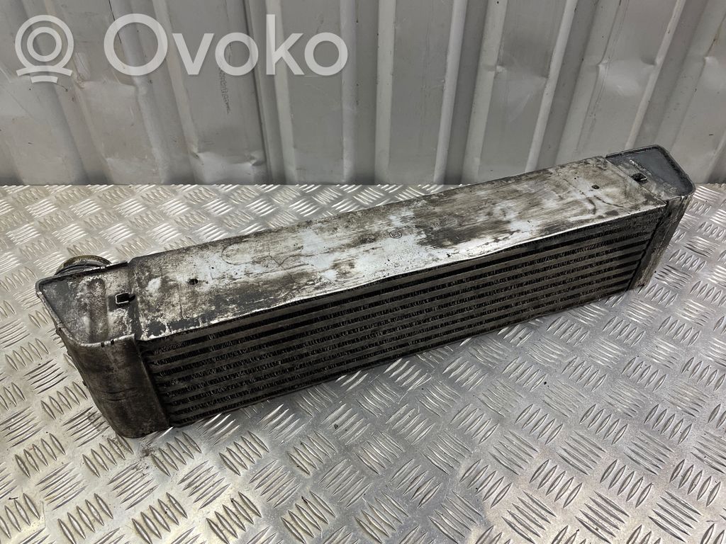BMW 5 E60 E61 Interkūlerio radiatorius 