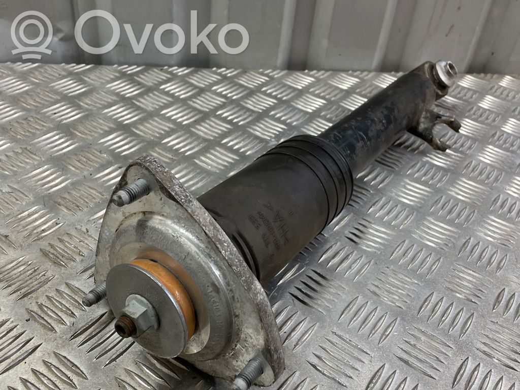 BMW X5 E70 Aizmugurē amortizators 