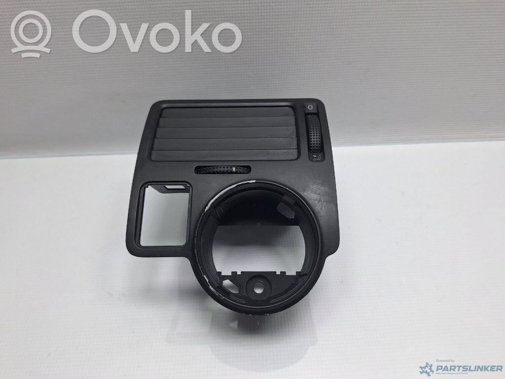 Volkswagen Bora Верхняя решётка 