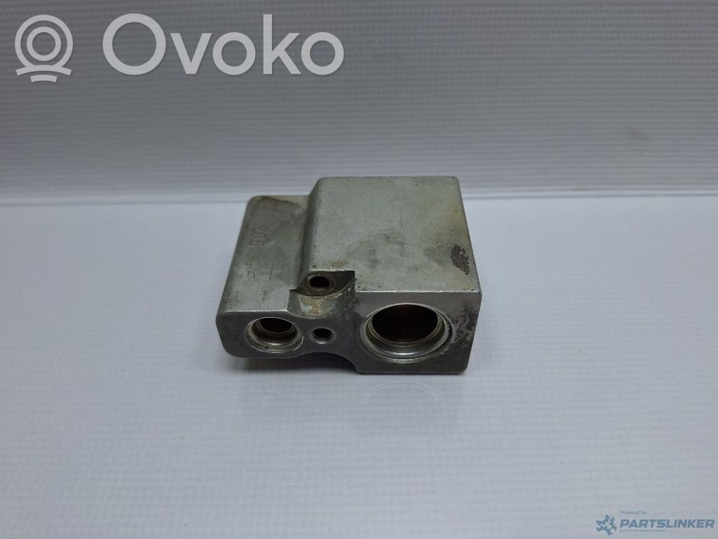 Volkswagen Golf IV Halterung Kühler 