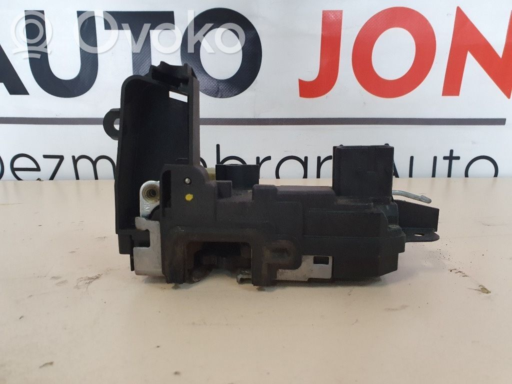 Opel Zafira B Încuietoare ușă față 