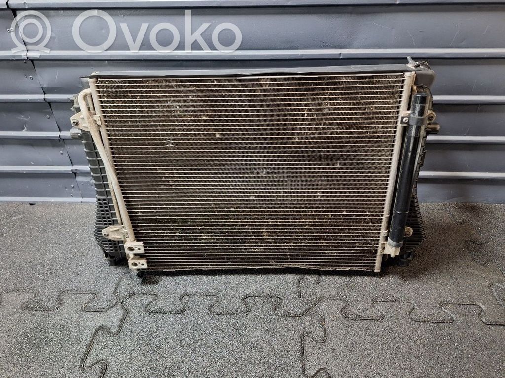 Volkswagen PASSAT CC Set del radiatore 