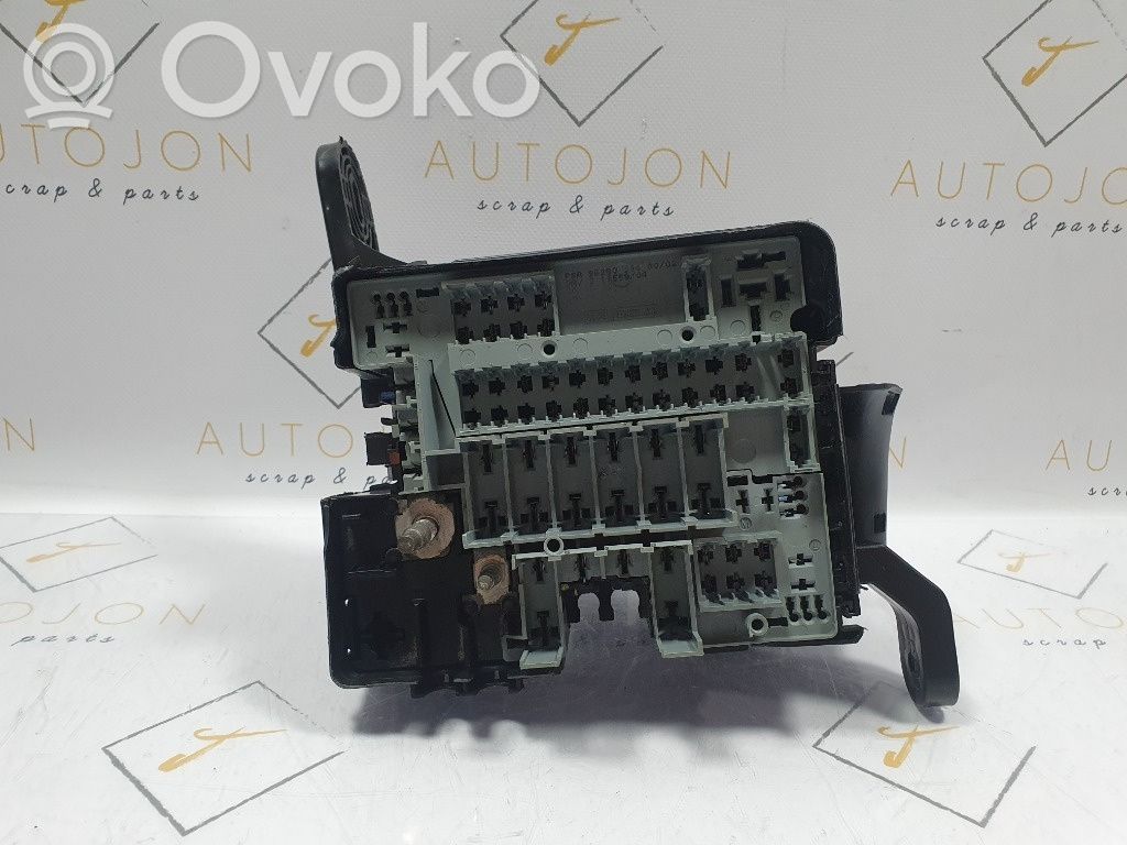 Peugeot 206 Ramka / Moduł bezpieczników 