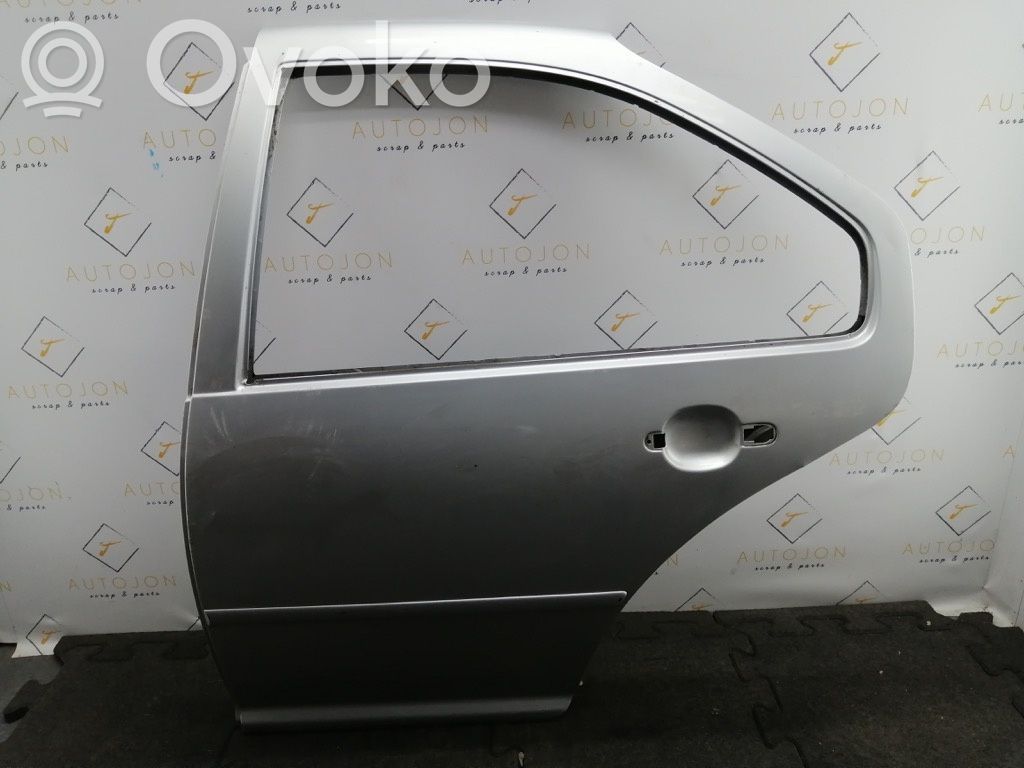 Volkswagen Bora Puerta trasera 