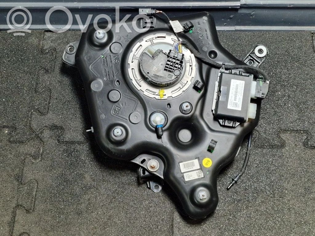 Audi A6 S6 C7 4G Zbiornik płynu AdBlue 