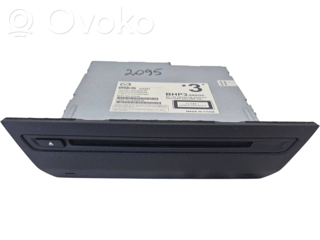 Mazda 3 II Radio / CD/DVD atskaņotājs / navigācija 