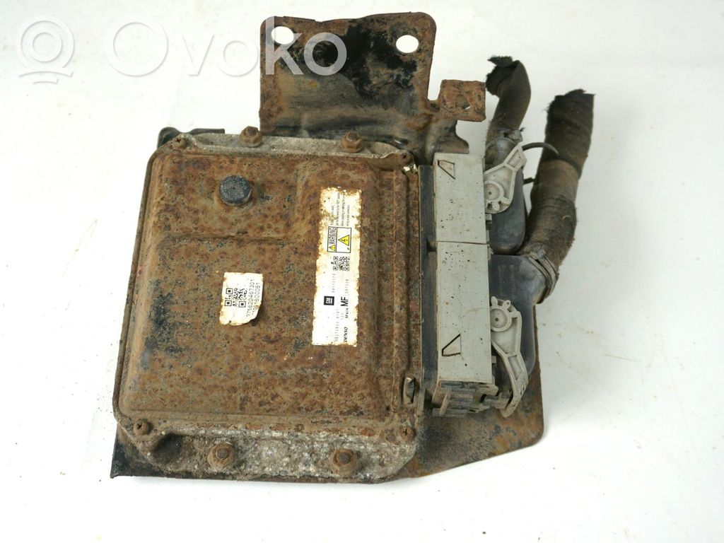 Opel Zafira B Engine control unit/module ECU 