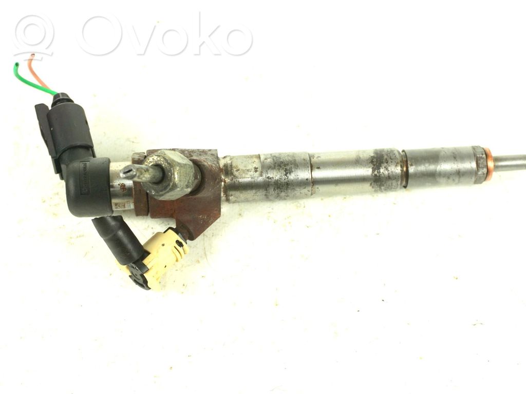 Nissan Juke I F15 Inyector de combustible 