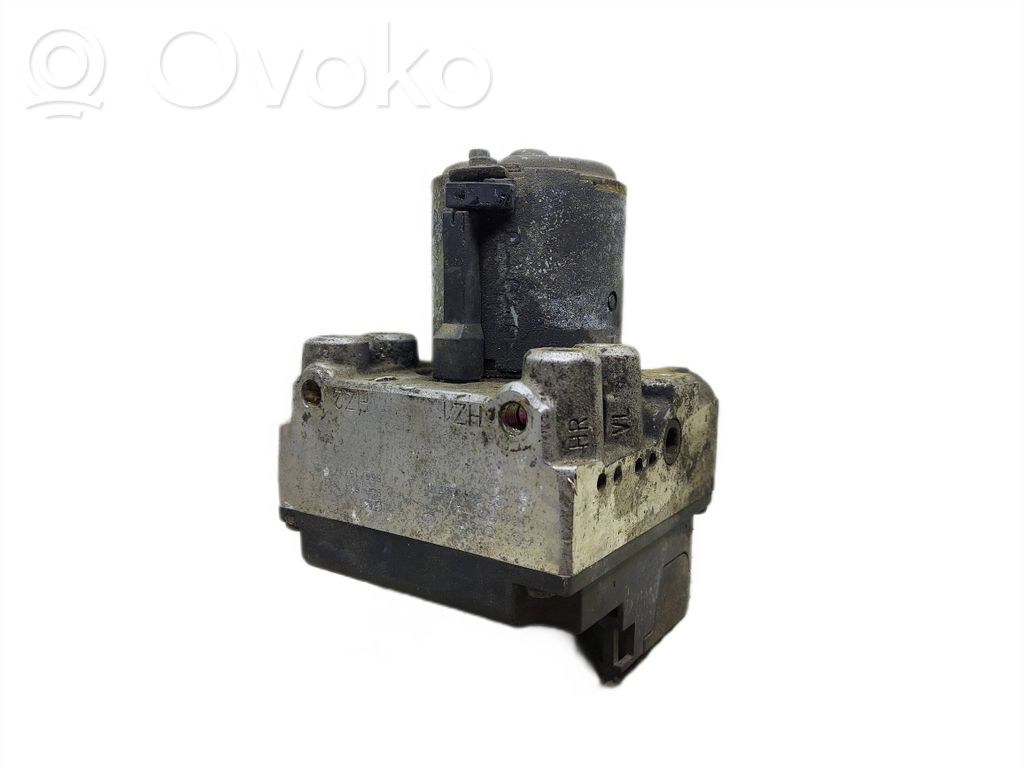 Audi A4 S4 B5 8D ABS bloks 