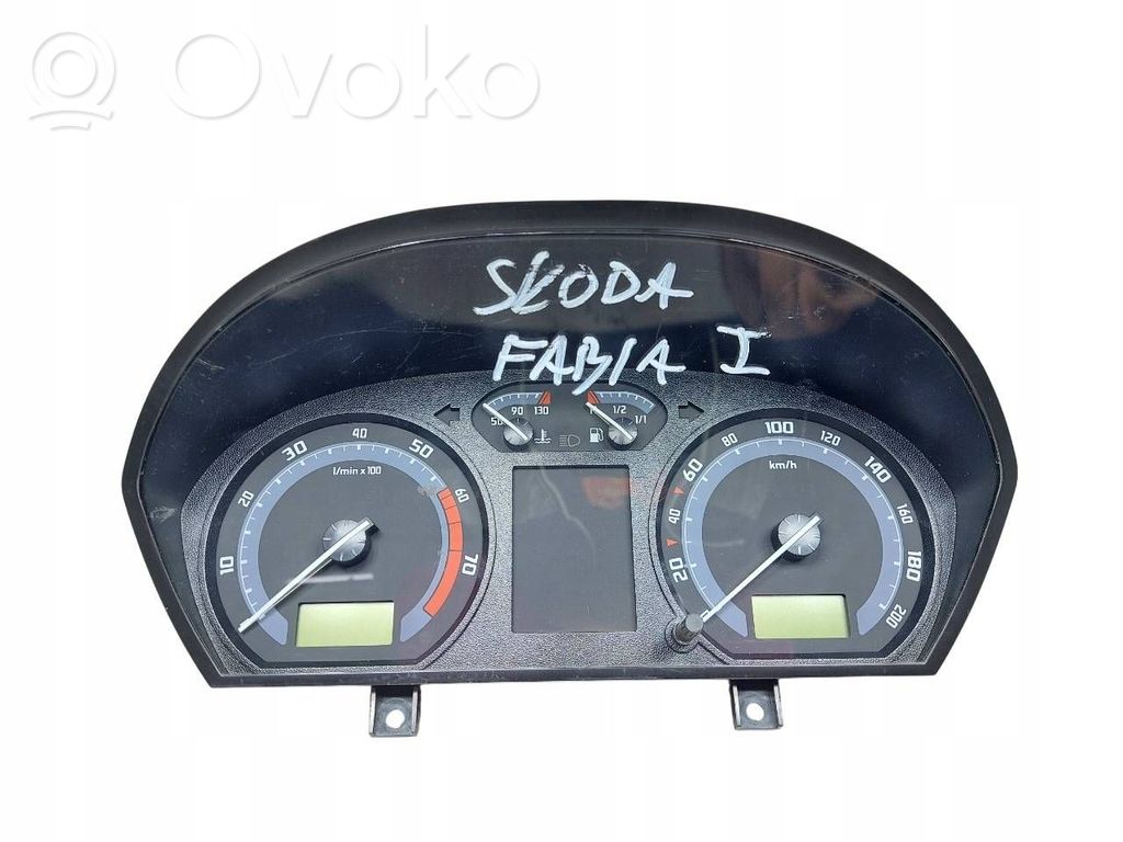 Skoda Fabia Mk1 (6Y) Vitezometru (grup de instrumente) 