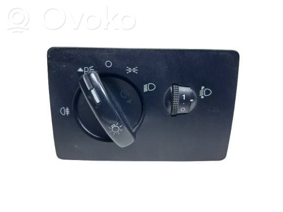 Ford C-MAX I Light switch 