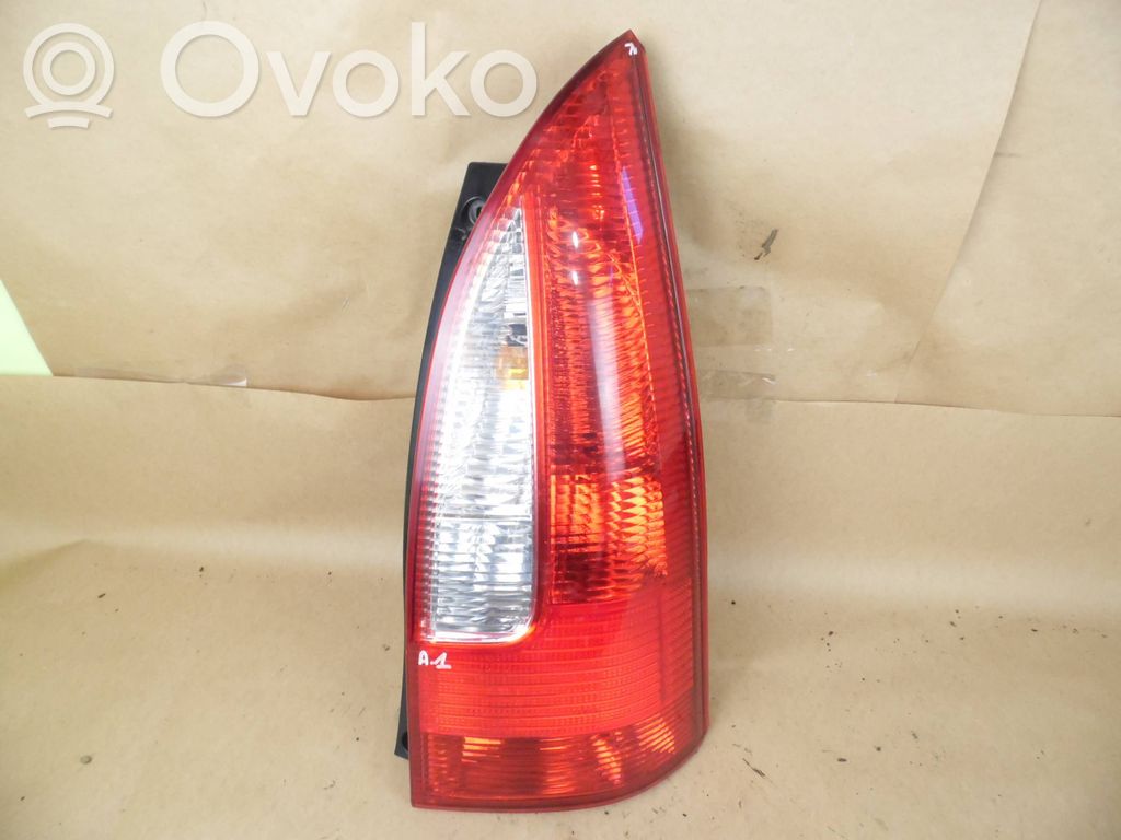 Rear/tail lights   22061908