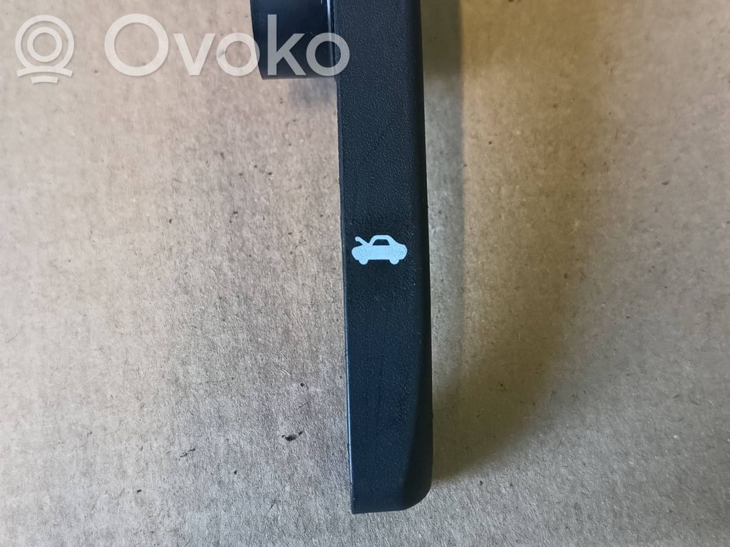 KIA Optima Konepellin lukituksen vapautuskahva 