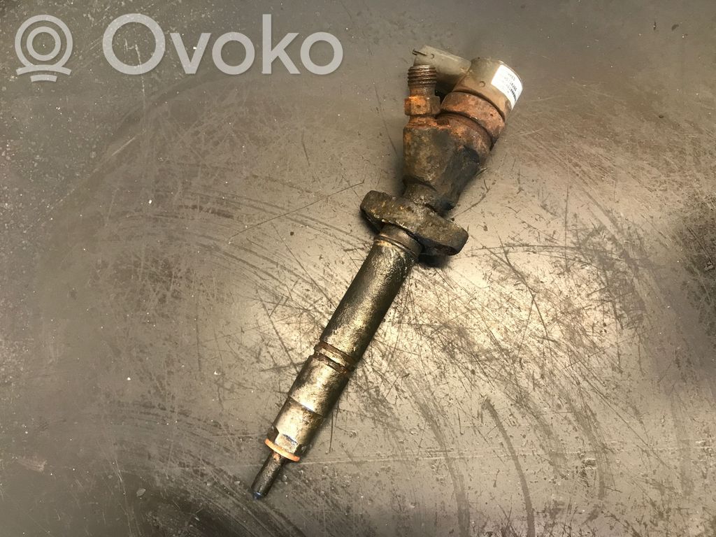 Opel Vivaro Inyector de combustible 