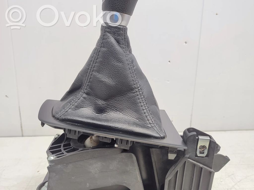Ford Focus Gear shifter/selector 