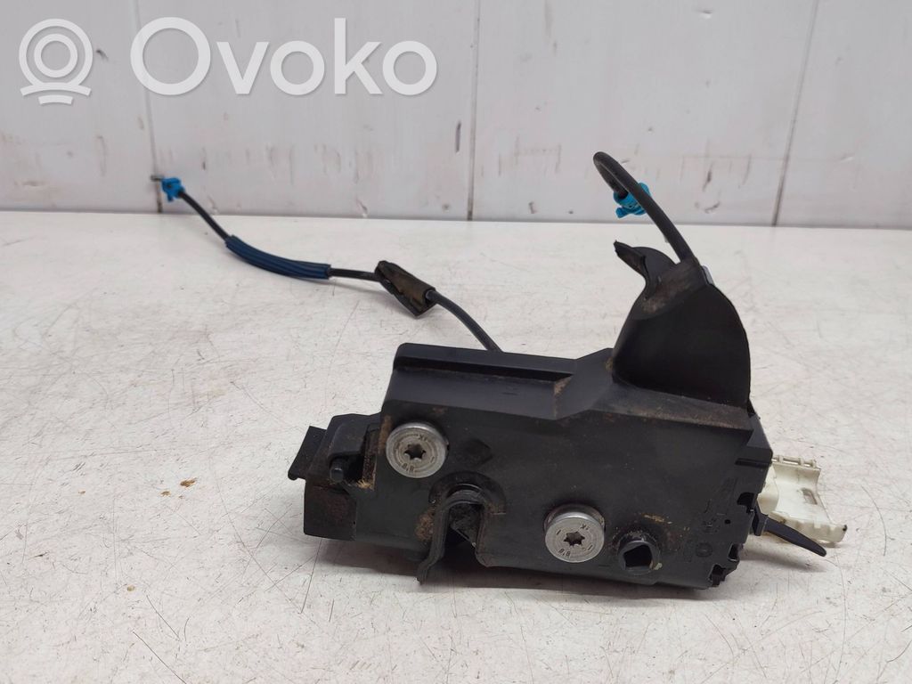 Citroen C4 I Takaoven lukko 