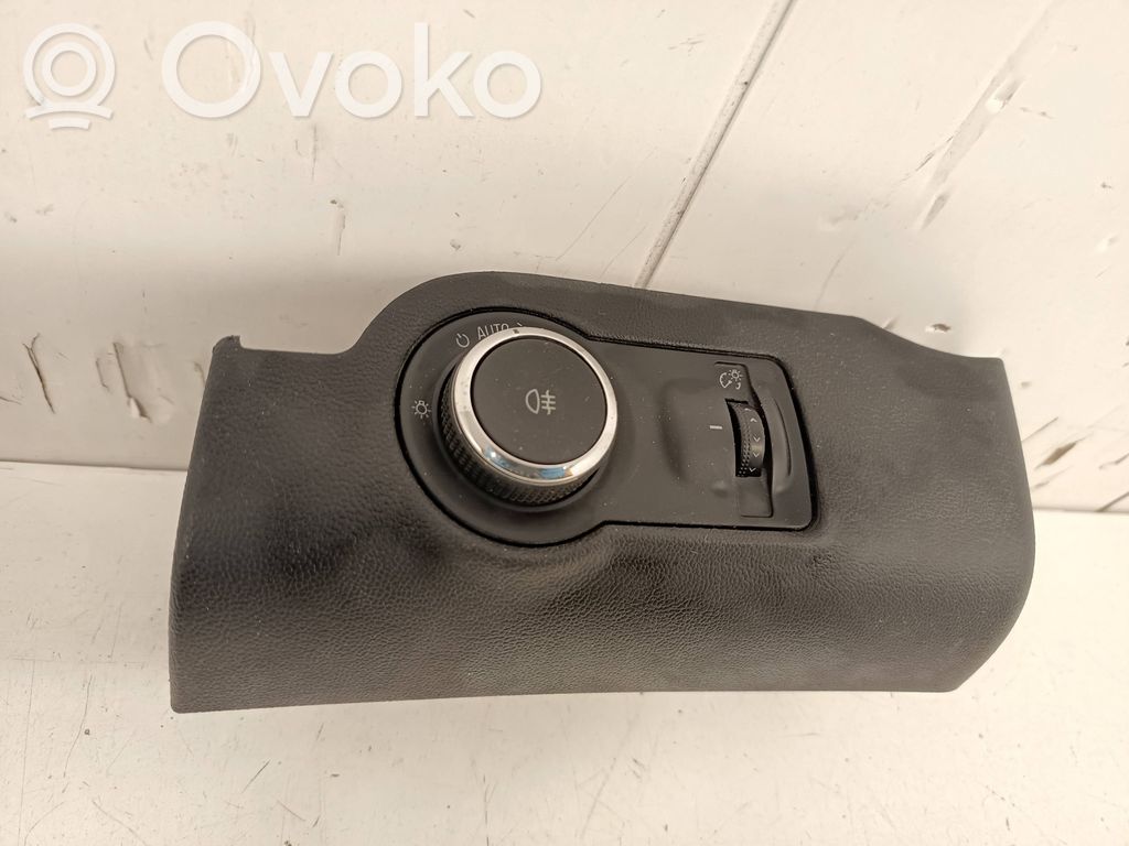 Opel Insignia A Light switch 