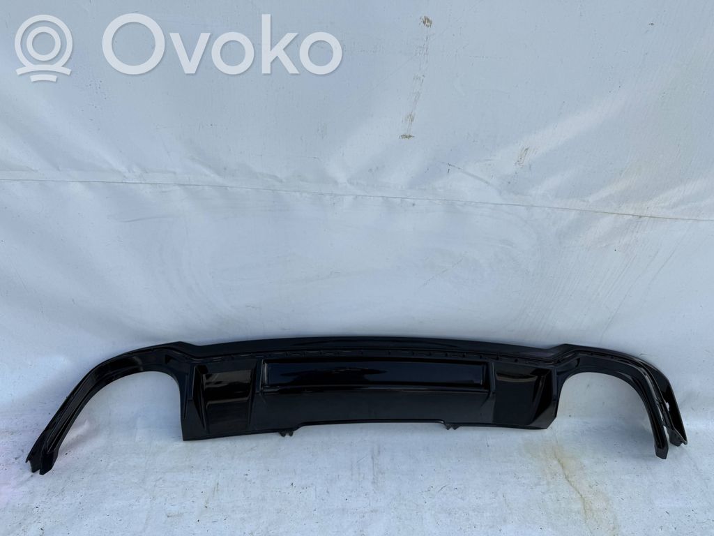 Audi RS4 B9 Moldura inferior del parachoques trasero 