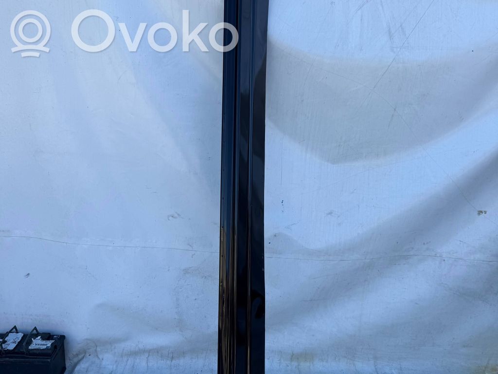 Volvo XC90 Kojų erdvės šonine apdaila 