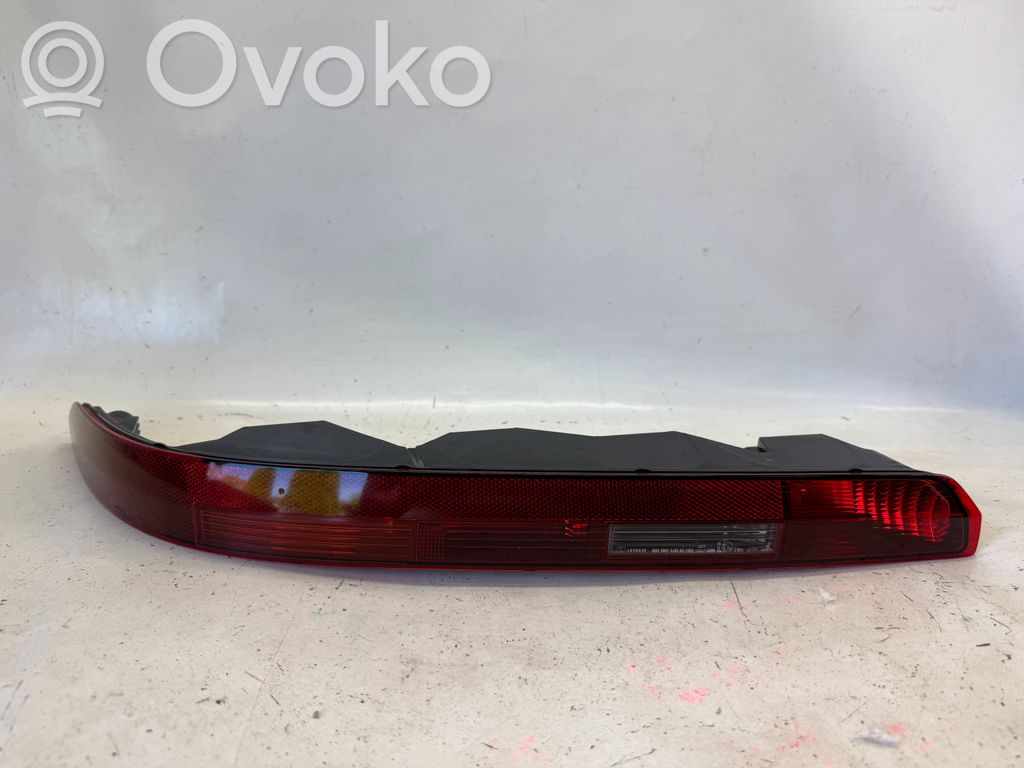 Audi Q7 4M Takapuskurin valo 