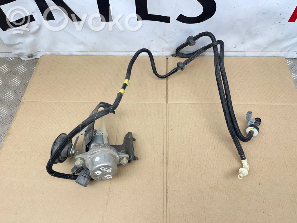 Renault Clio IV Vacuum pump 