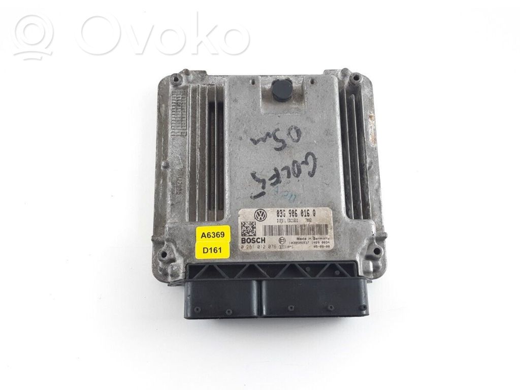 Volkswagen Golf V Engine control unit/module 